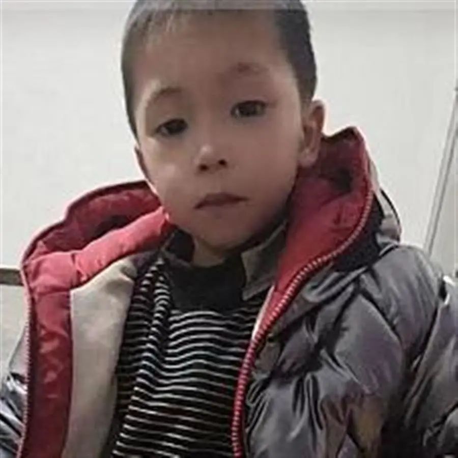 DƬ